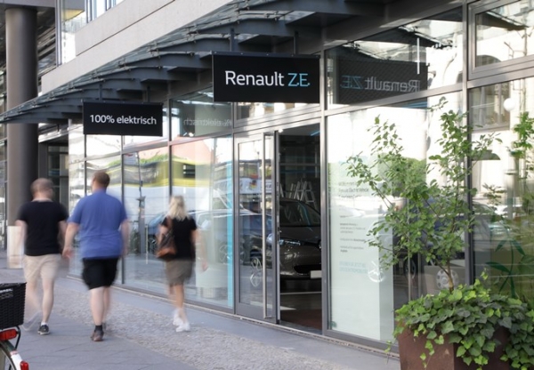 RENAULT APRE UN CONCEPT STORE NEL CUORE DI BERLINO