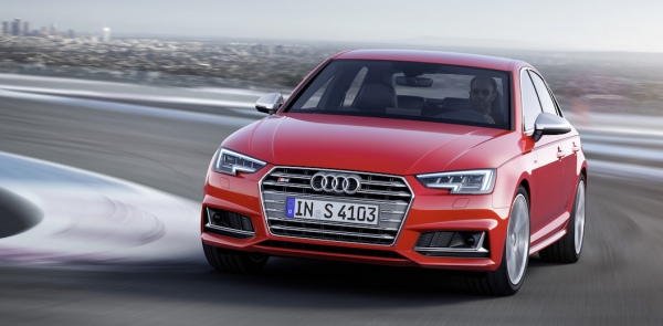 Sportività e alta tecnologia: la nuova AUDI S4 e la nuova AUDI S4 Avant