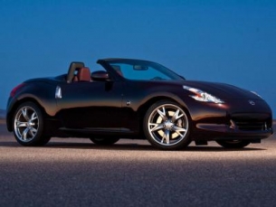 Nissan 370 Z - roadster 2 porte