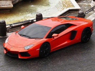 Aventador coupé 2 p. 4x4