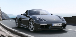 La nuova roadster con motore centrale a quattro cilindri: Porsche 718 Boxster