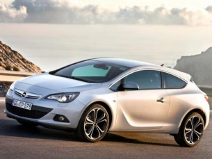 Opel Astra GTC - berlina 2 vol. 3 porte