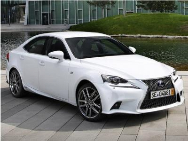 Lexus IS Hybrid berlina 3 vol. 4 p.